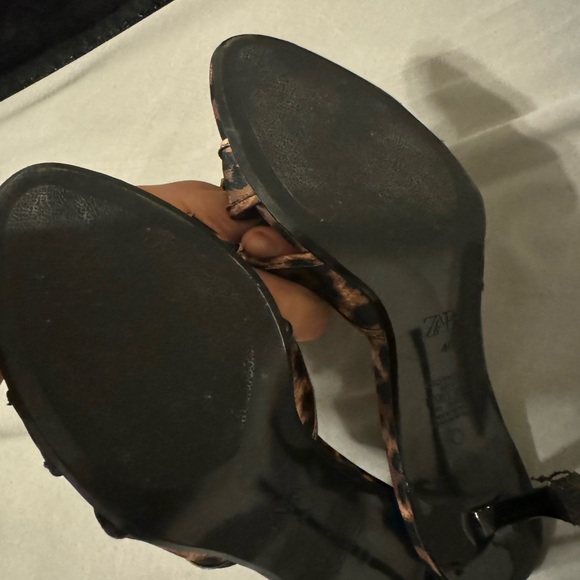 Open toe bootie - Picture 2 of 4